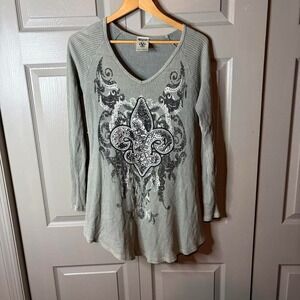 Vocal grunge long sleeve  Size XL  fleur de lis design fairy festival cottage